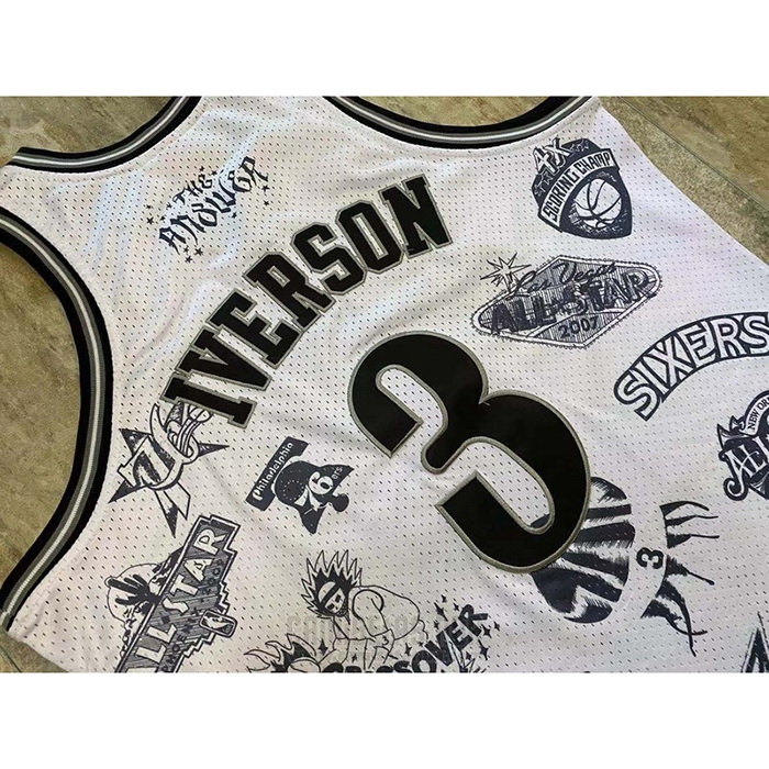 Camiseta Philadelphia 76ers Allen Iverson #3 Mitchell & Ness 1997-98 Tattoo Blanco